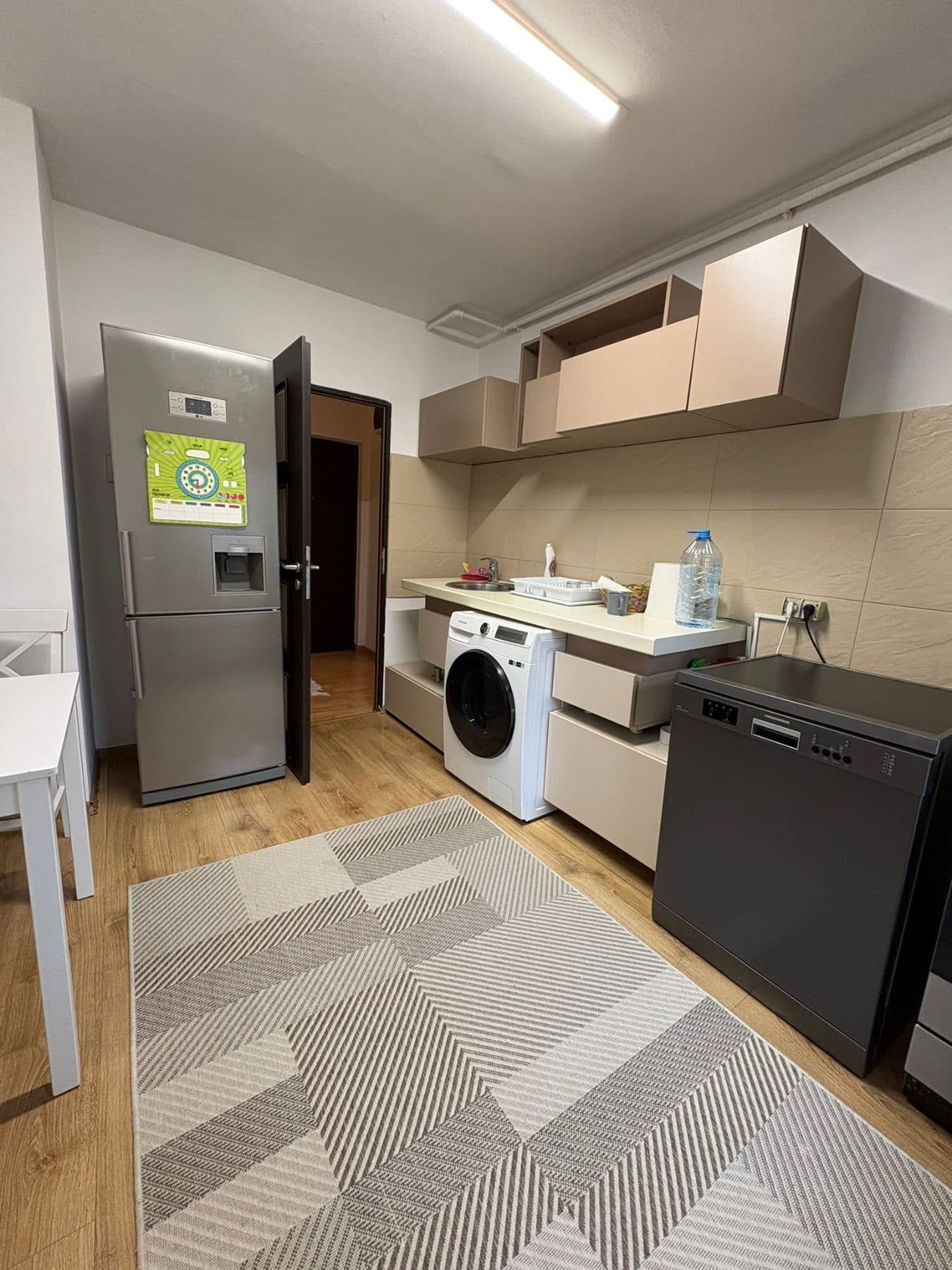Imagine proprietate: Apartament 2 camere spațios – 60 mp – Drumul Sării / 13 Septembrie – Parter din 4